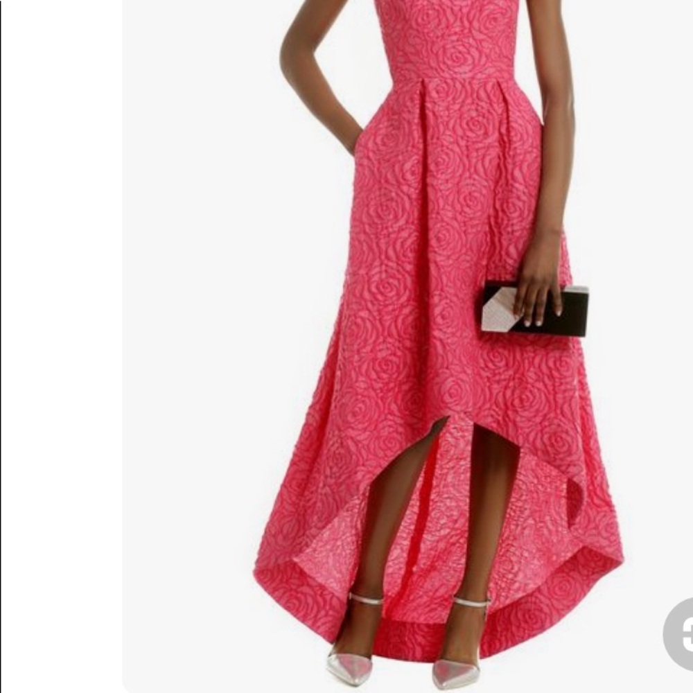 Monique Lhuillier Pink “Give Me a Smooch” Gown - Picture 2 of 15